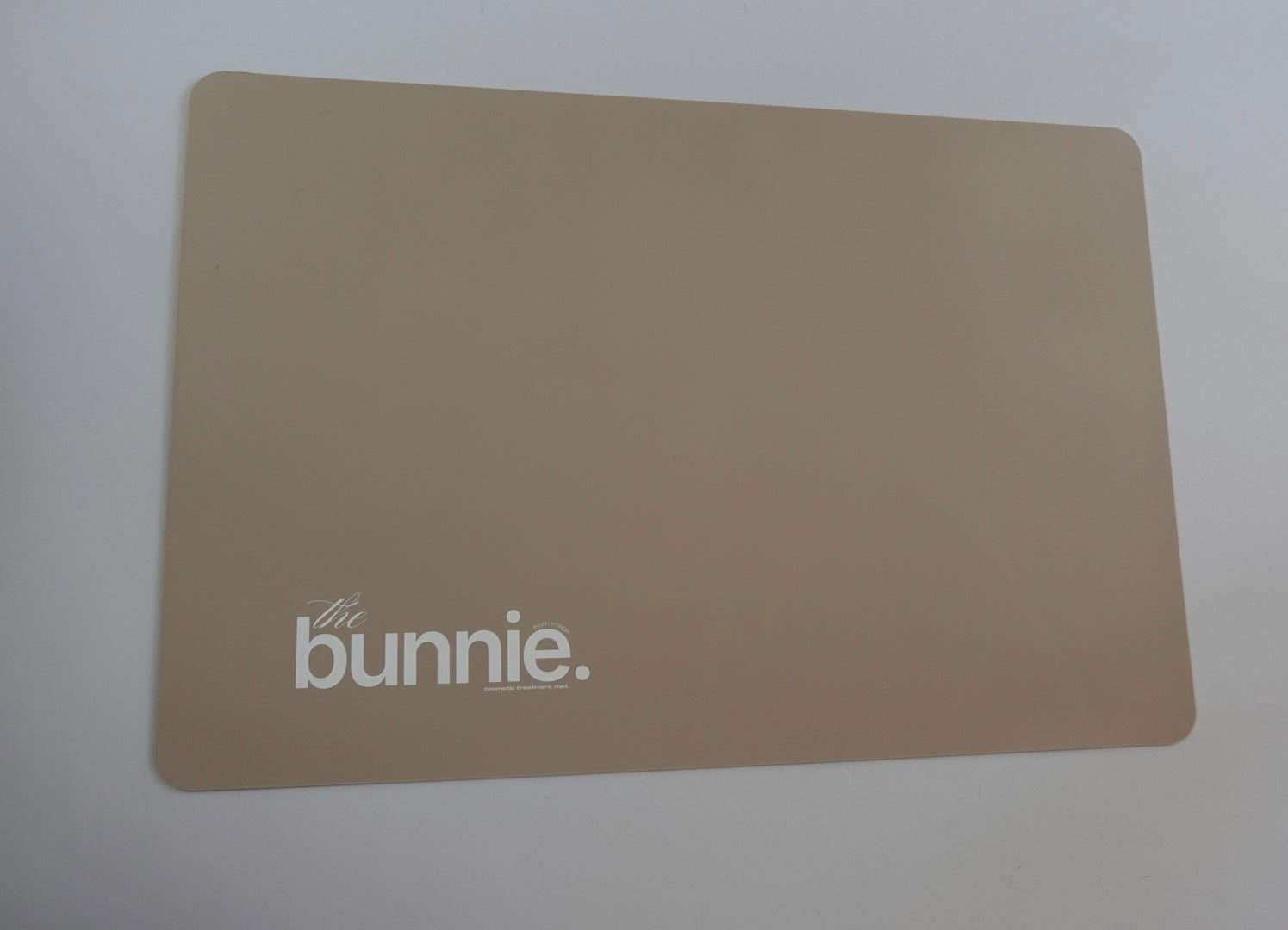 the bunnie cosmetic mat - latte