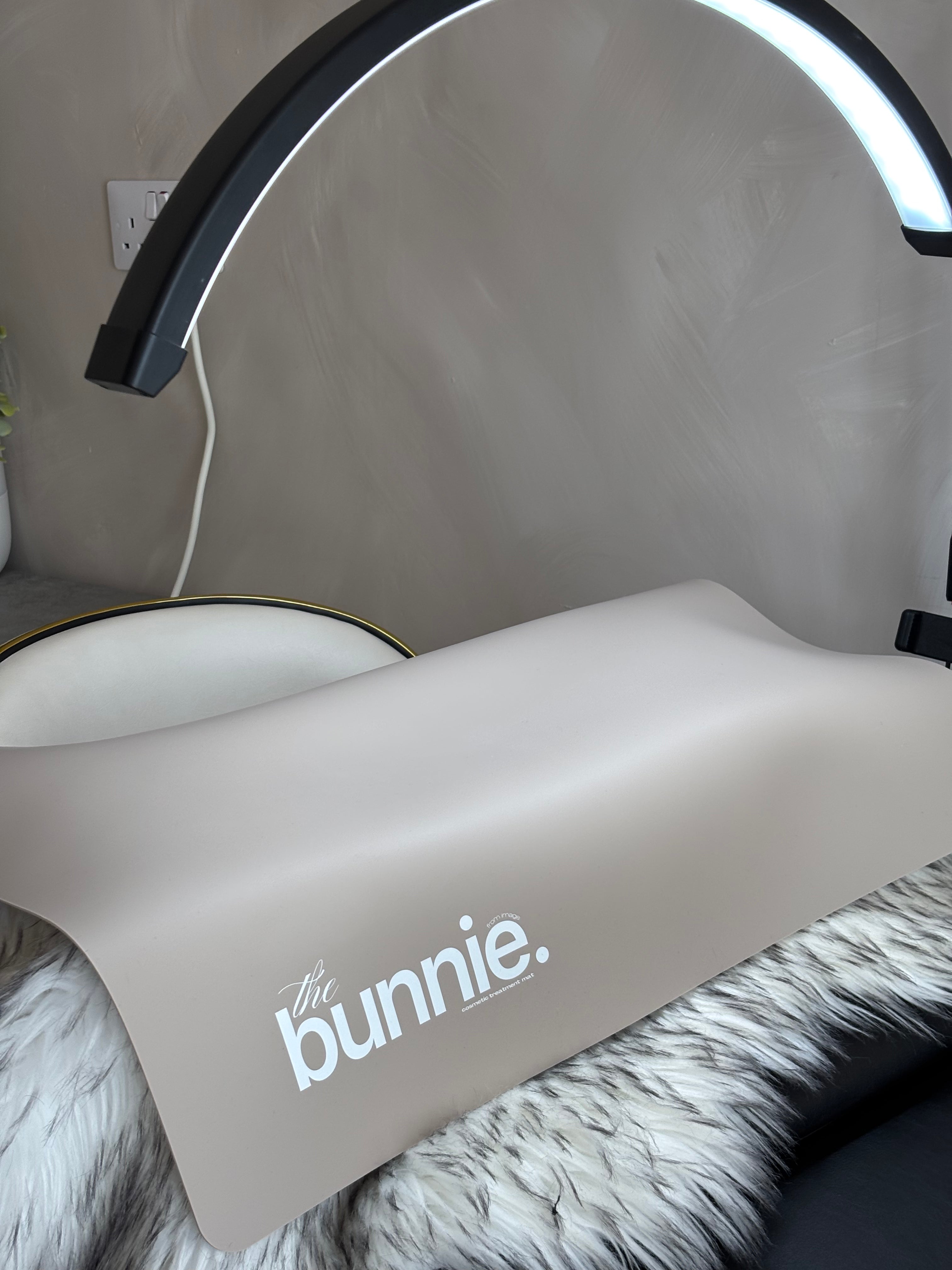 the bunnie cosmetic mat - latte